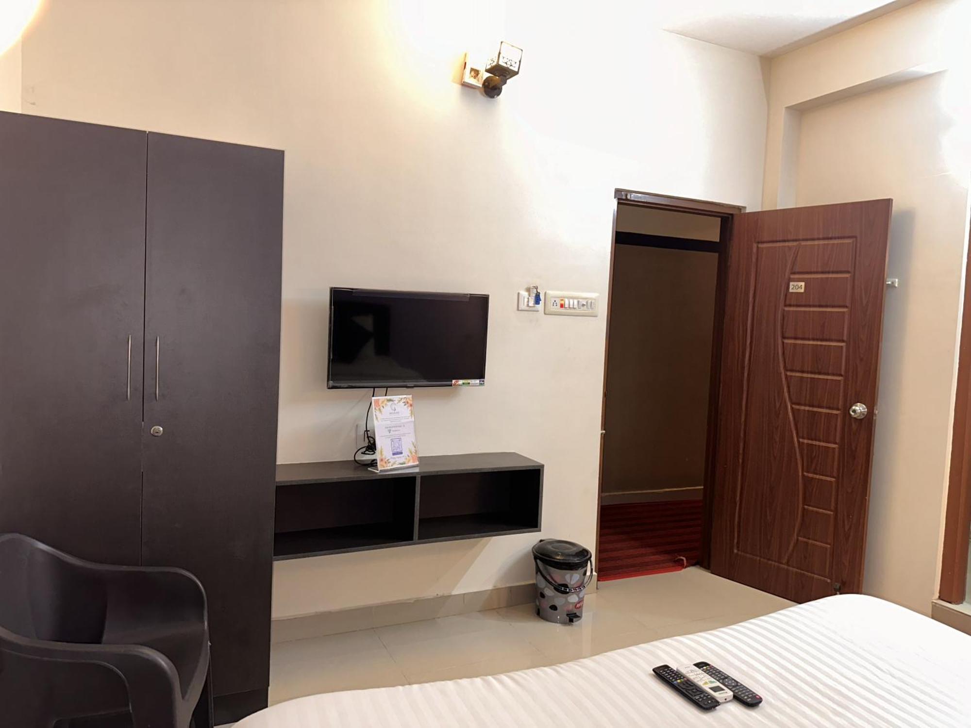 Srichand Business Class Rooms Thiruvallur Exterior photo